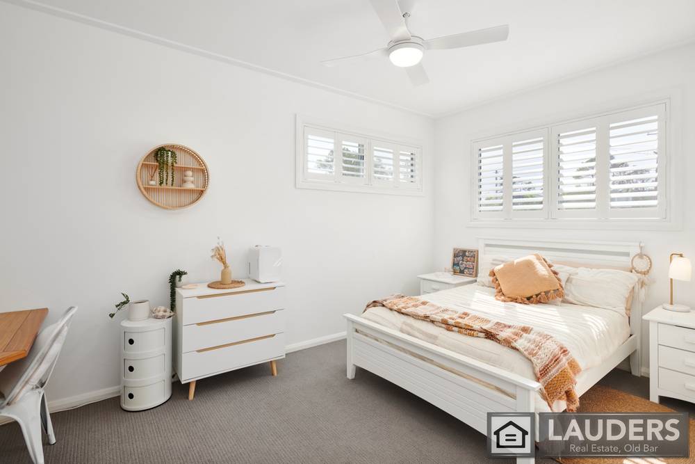 17 Smith Street, Old Bar, NSW 2430