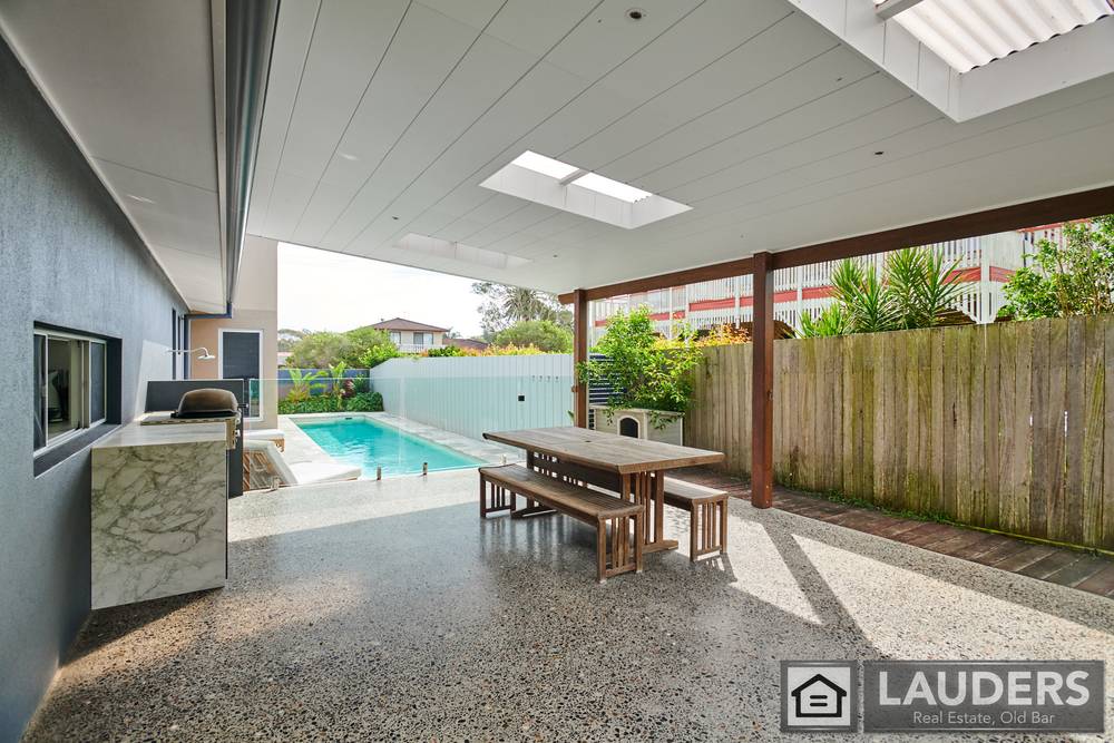 17 Smith Street, Old Bar, NSW 2430