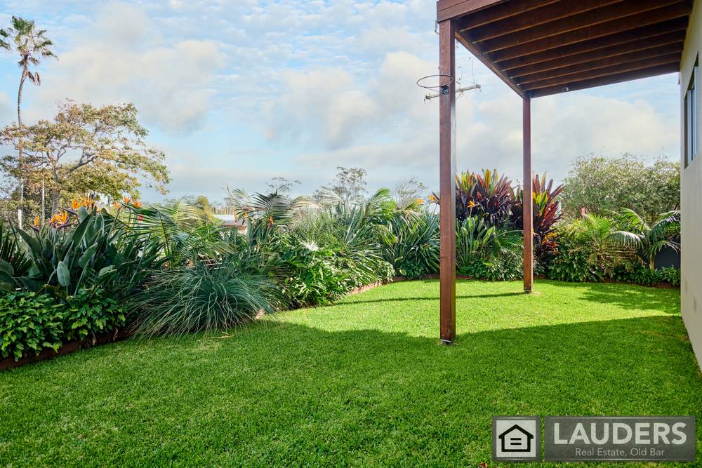 17 Smith Street, Old Bar, NSW 2430