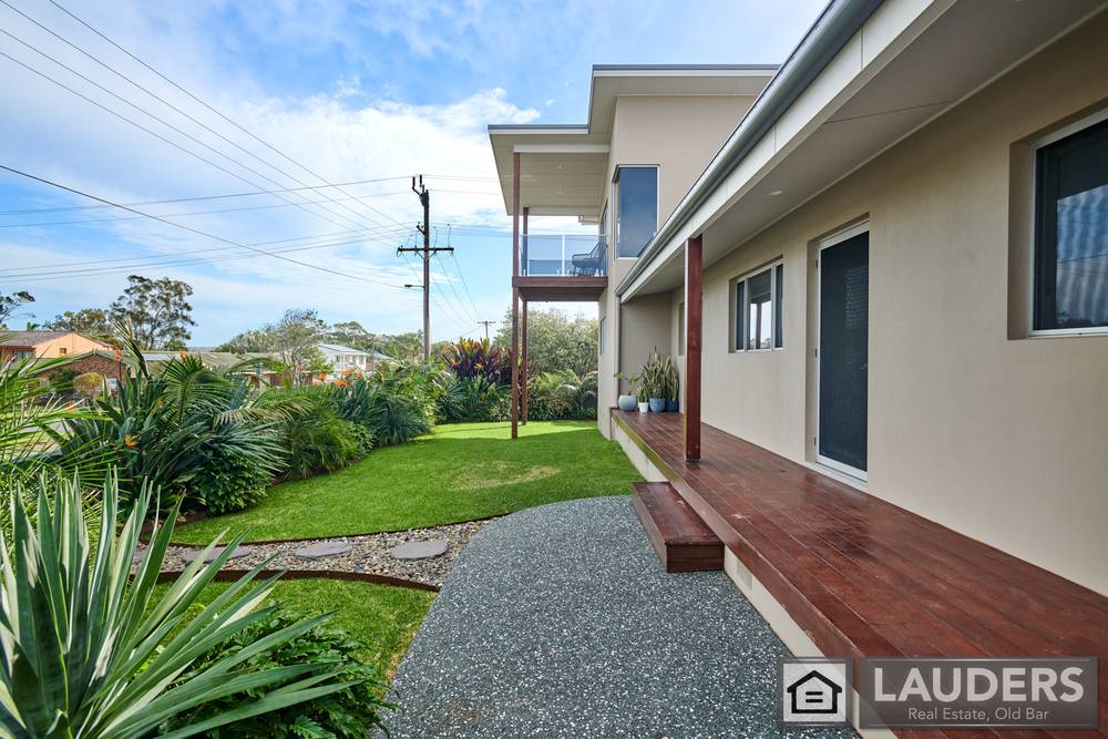 17 Smith Street, Old Bar, NSW 2430