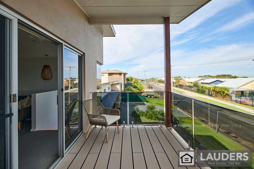 17 Smith Street, Old Bar, NSW 2430