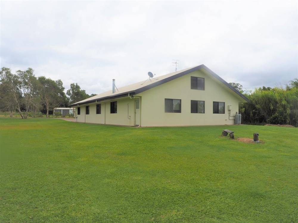 19 Waratah Drive, COOLOOLA COVE, QLD 4580