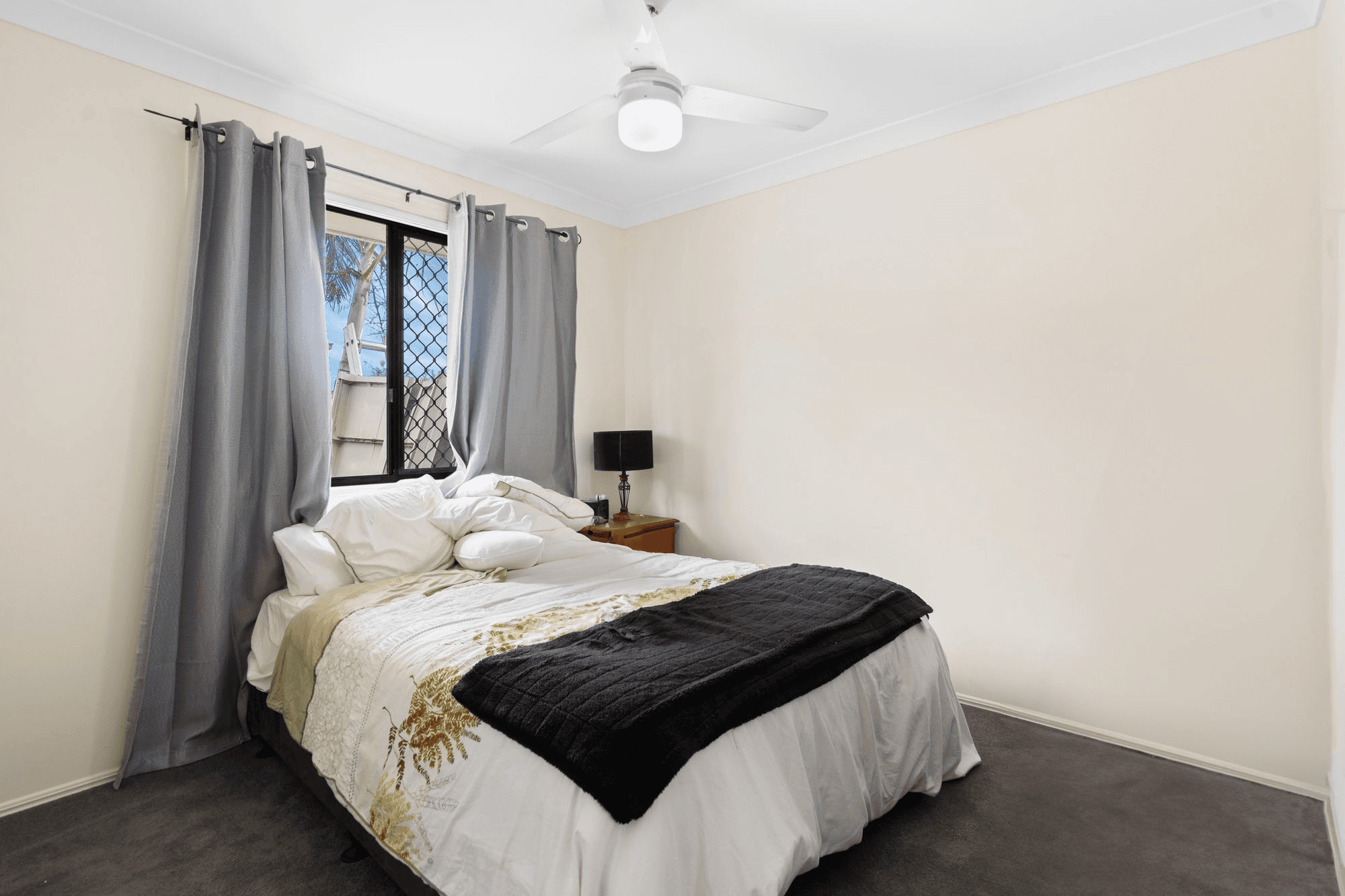 11 Justin Place, CRESTMEAD, QLD 4132