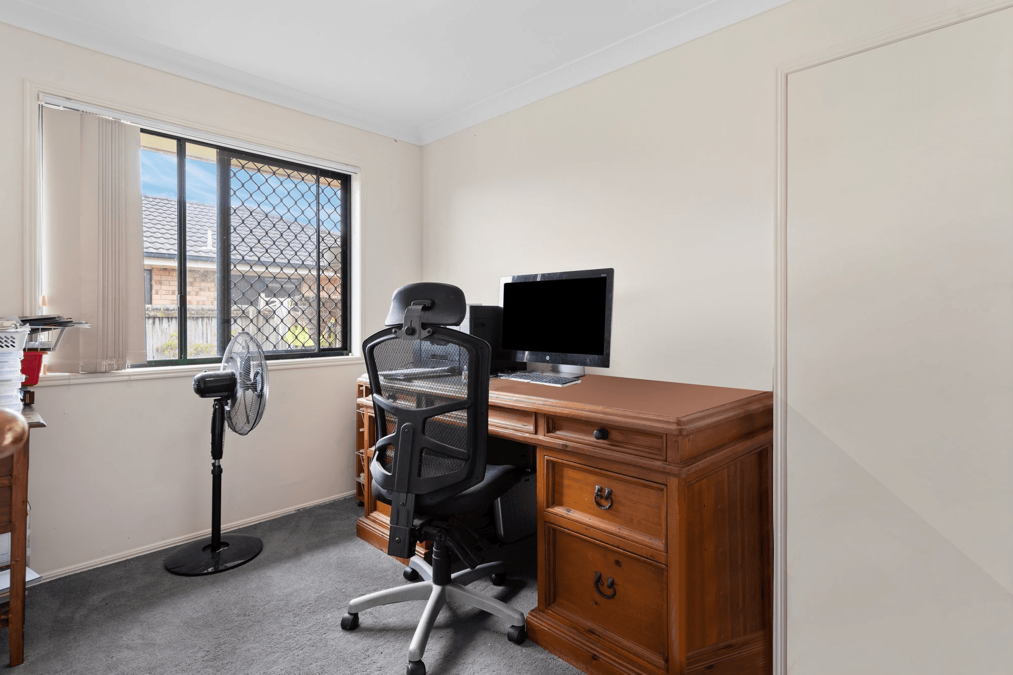 11 Justin Place, CRESTMEAD, QLD 4132