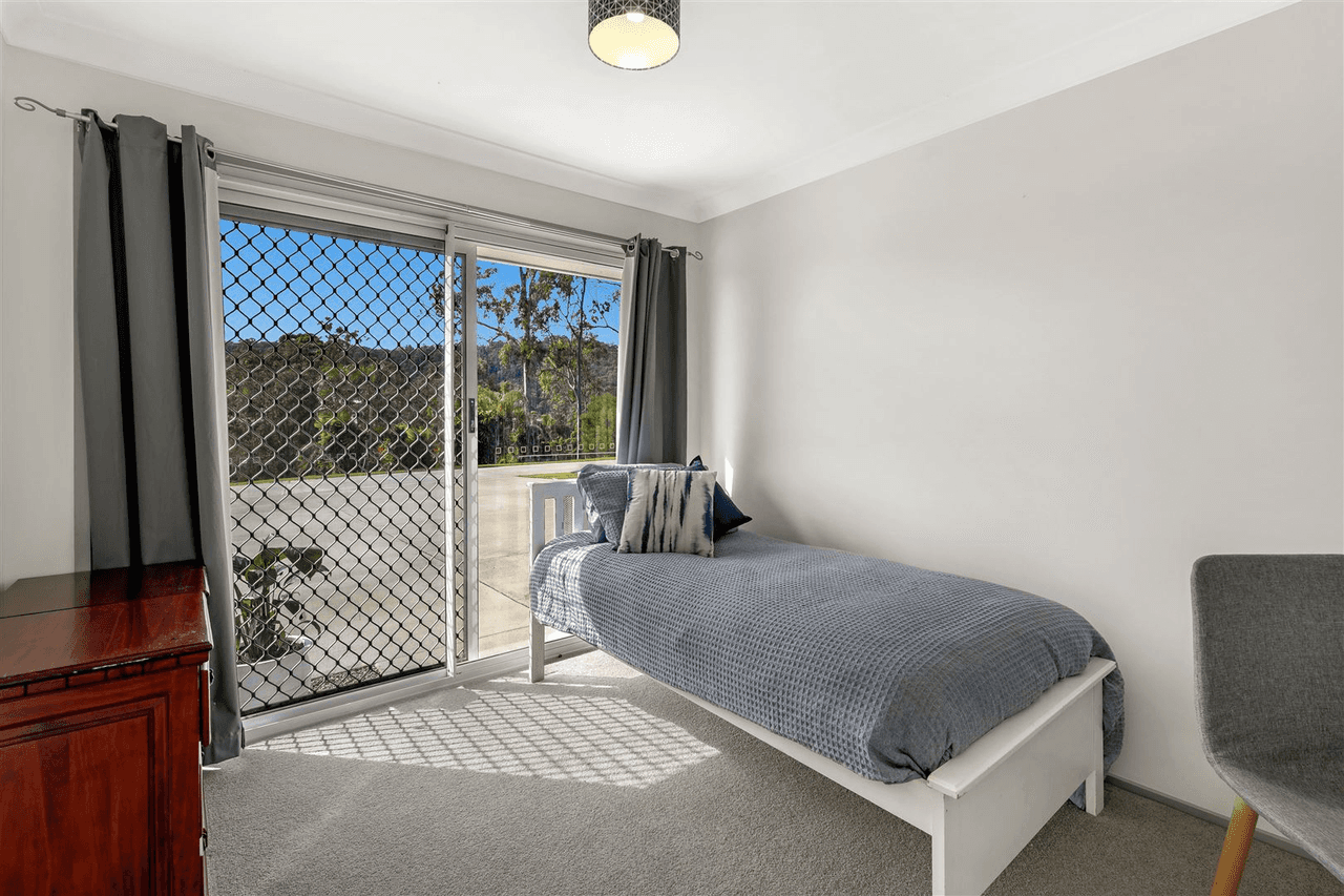 40 Holyrood Road, Maudsland, QLD 4210