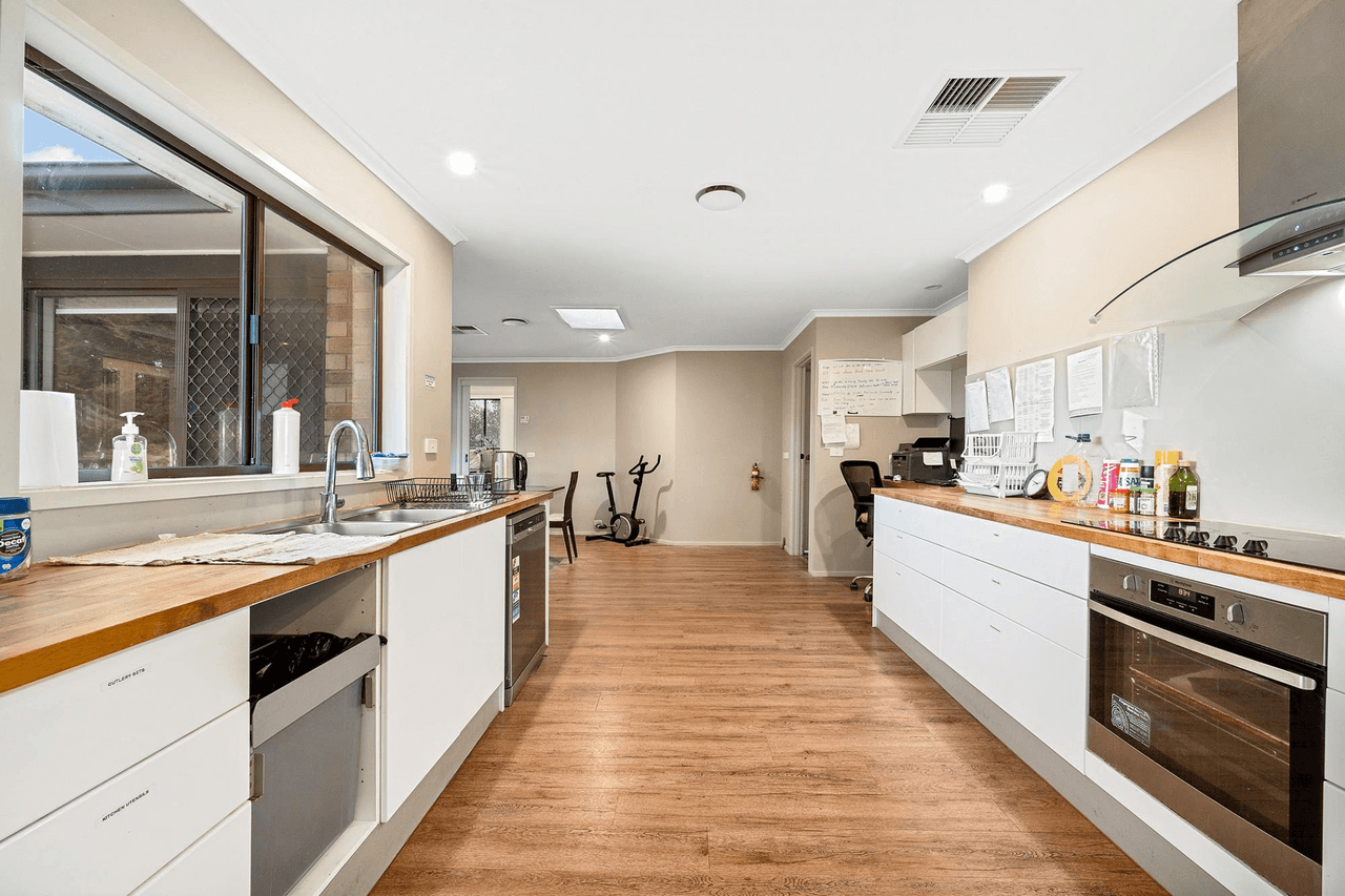 9 Belfield Crescent, FLOREY, ACT 2615