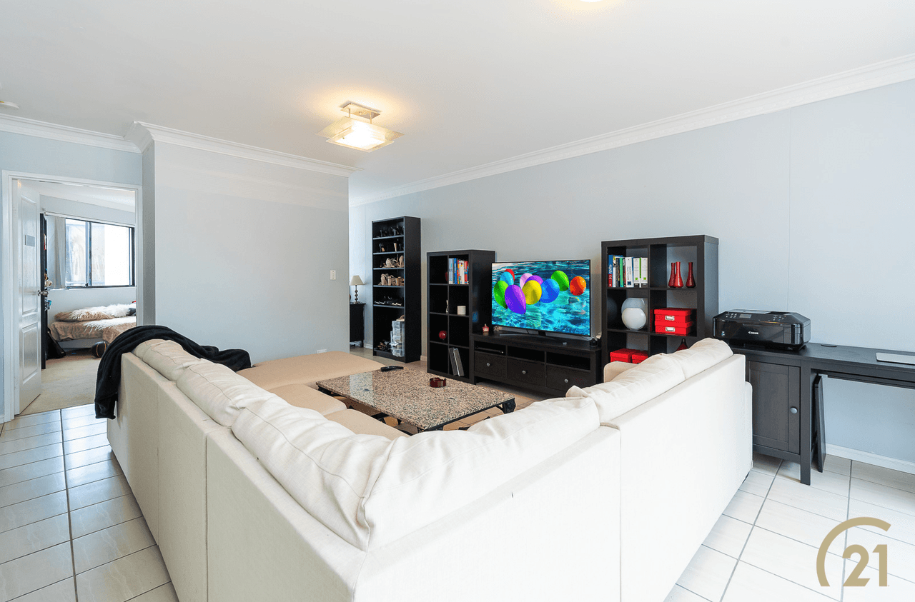 10/2 The Crescent, Fairfield, NSW 2165