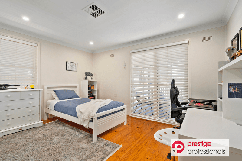 12 Bratsell Street, MOOREBANK, NSW 2170