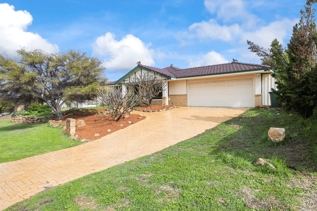 4 Meere Lane, CLARKSON, WA 6030