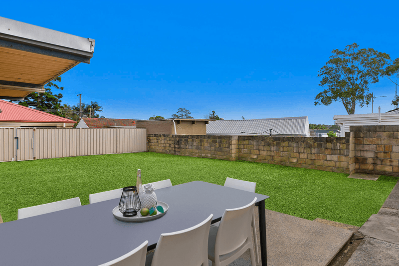 8 Marbarry Avenue, KARIONG, NSW 2250