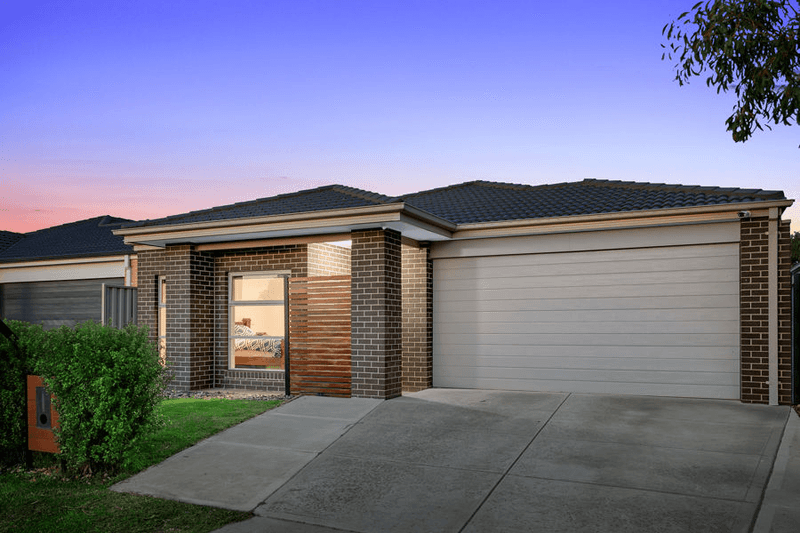 10 Weatherglass St, WALLAN, VIC 3756