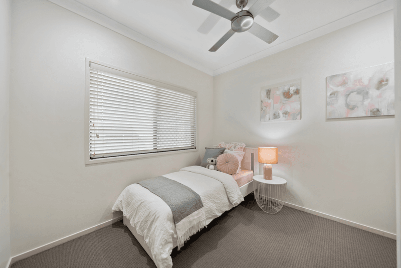 4/12-14 Georgina Street, WOODY POINT, QLD 4019