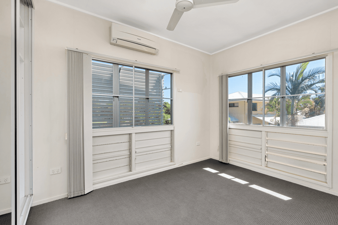 3 Dearden Place, EMERALD, QLD 4720