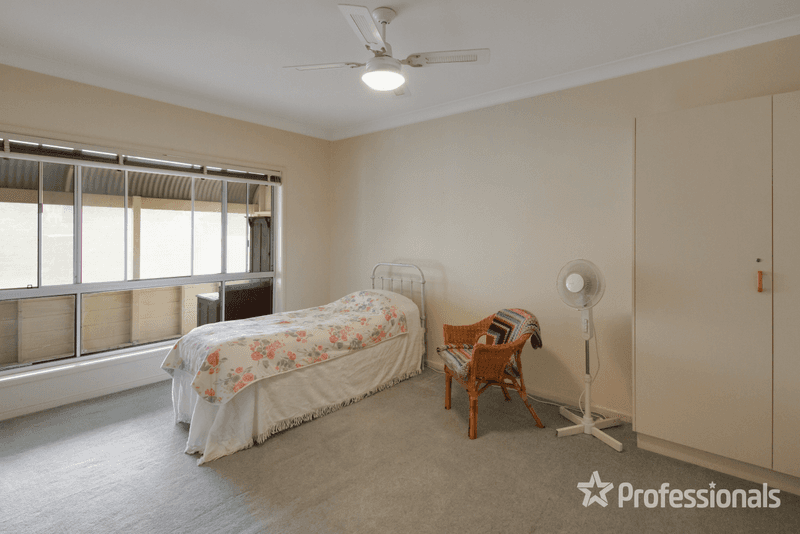 11 Higgins Avenue, Wagga Wagga, NSW 2650