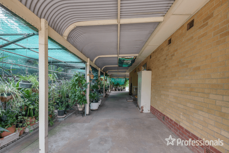 11 Higgins Avenue, Wagga Wagga, NSW 2650