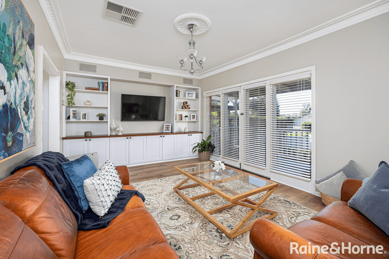 6 Birdwood Street, ASHMONT, NSW 2650