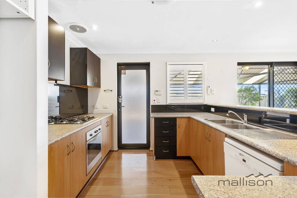 25 Tindal Avenue, YANGEBUP, WA 6164
