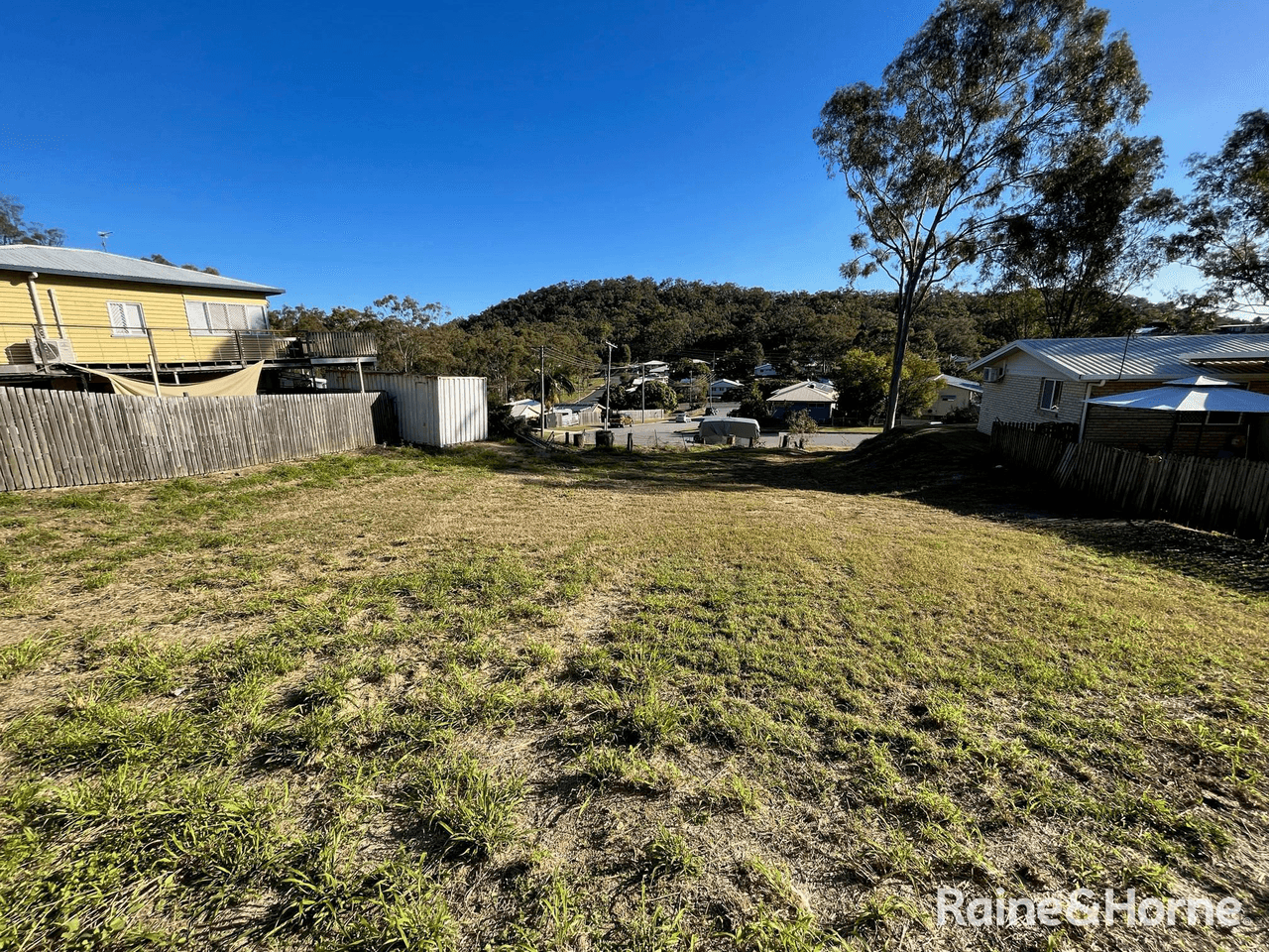 Flounder Crescent, TOOLOOA, QLD 4680