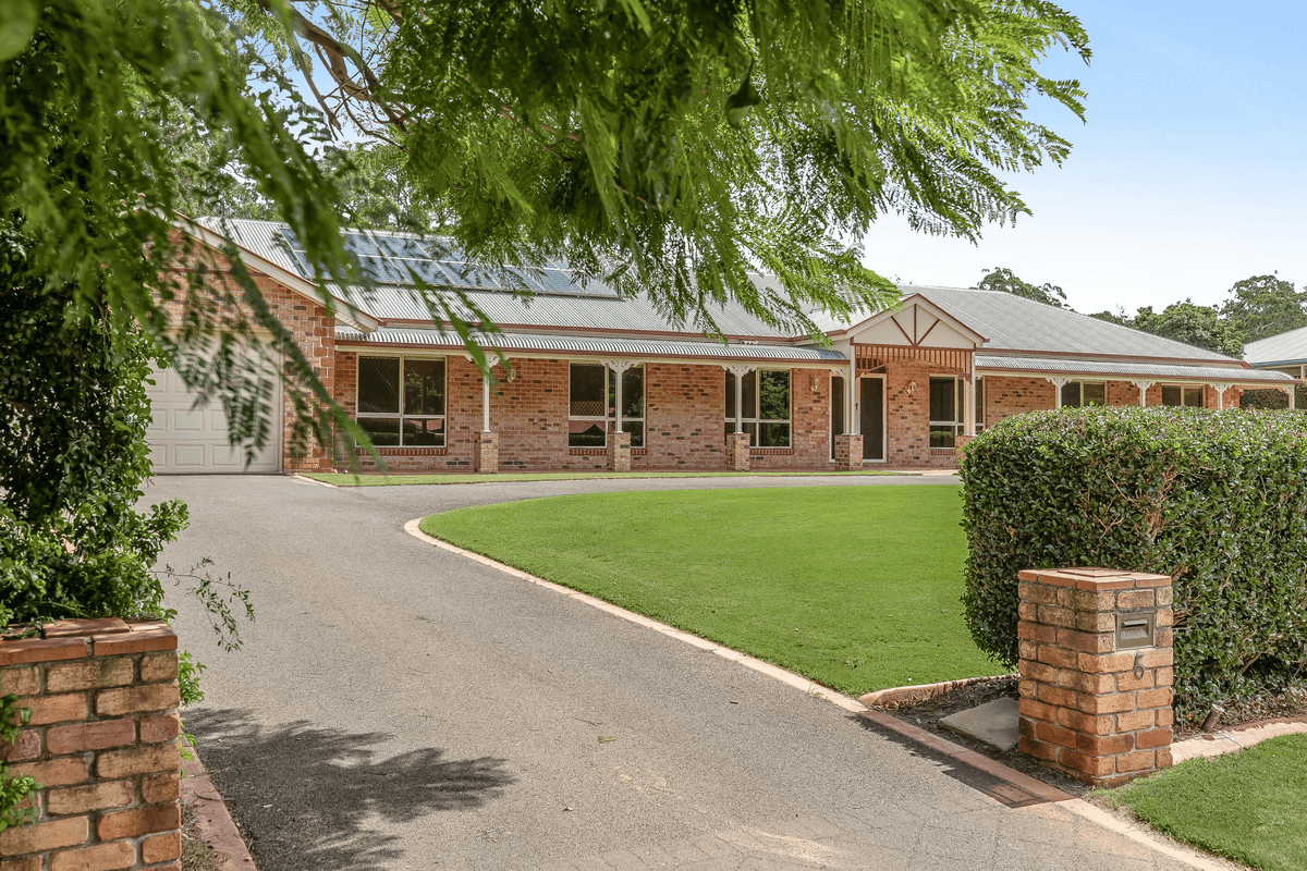 5 Tara Court, Highfields, QLD 4352