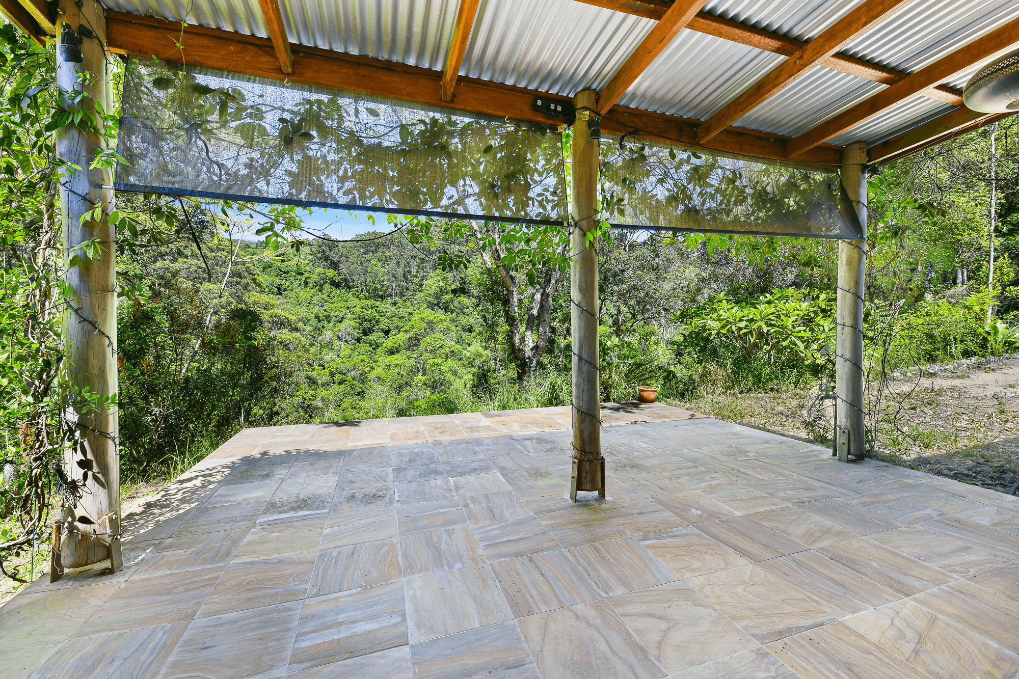 261 Hillcrest Road, KIAMBA, QLD 4560