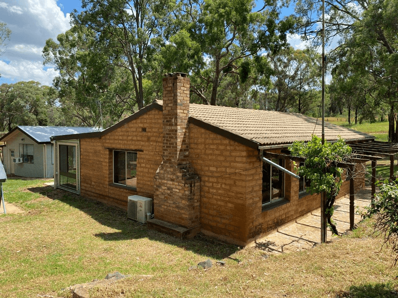 9 Wentworth Avenue, COOLAH, NSW 2843