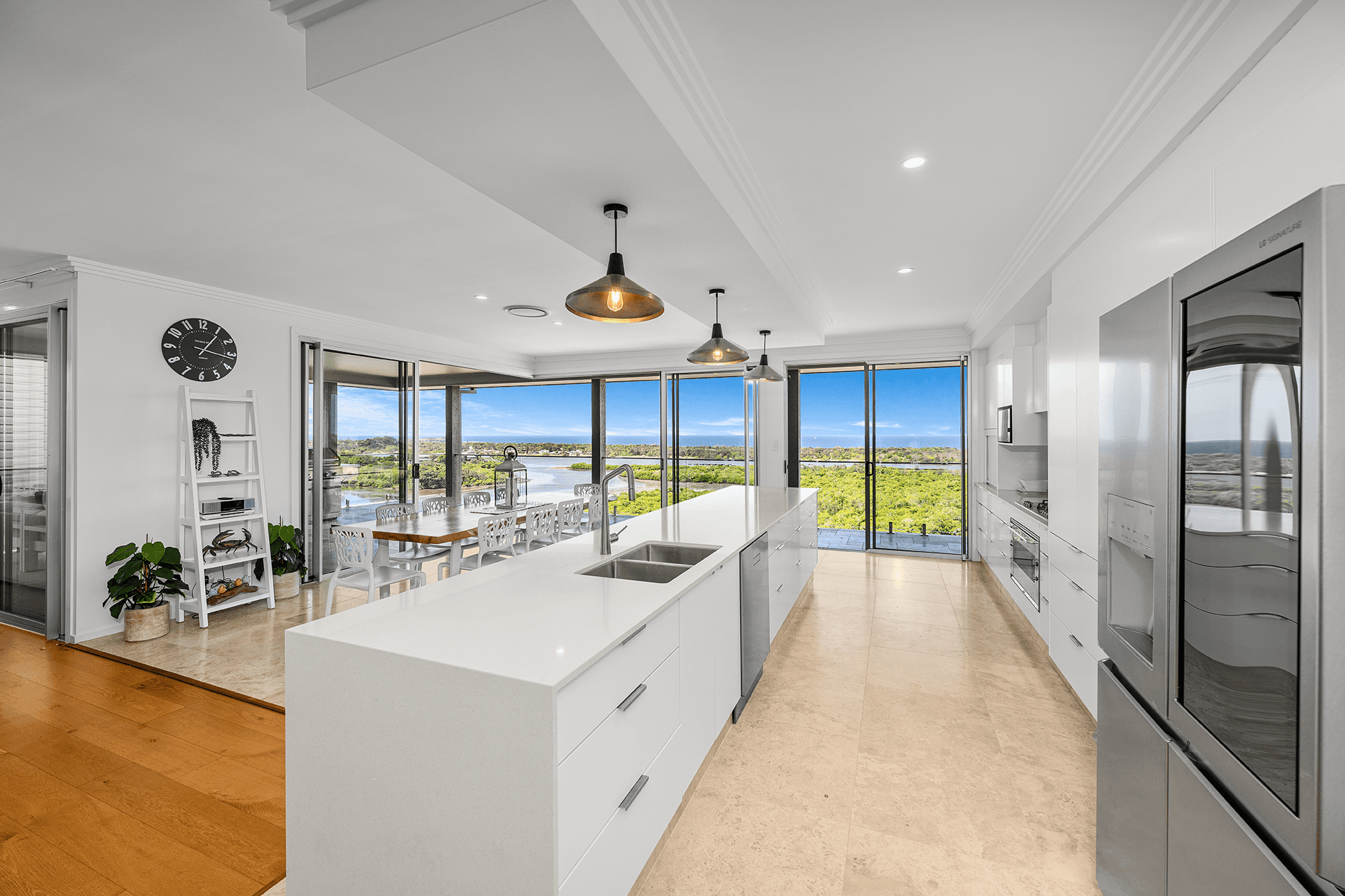 10 Walter Crescent, BANORA POINT, NSW 2486