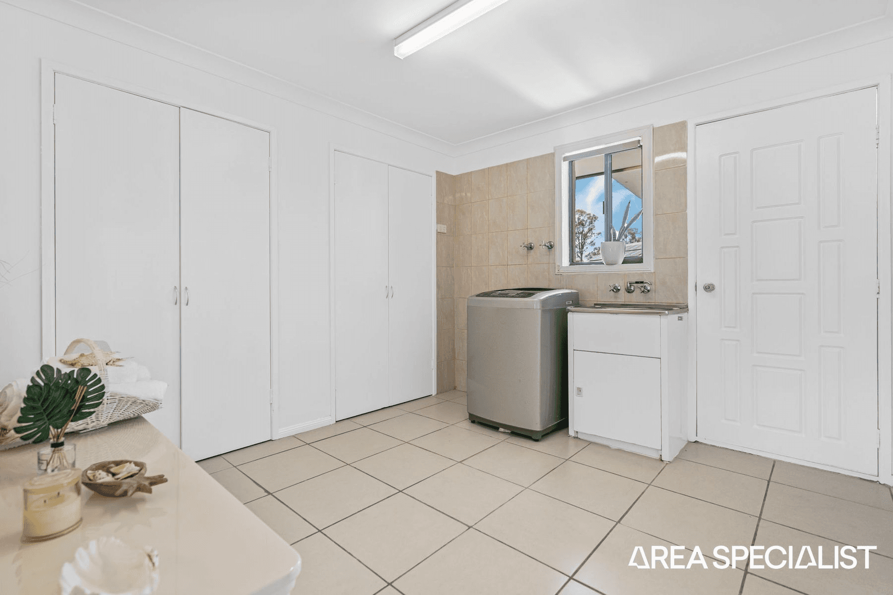 23 Parkes Drive, Helensvale, QLD 4212