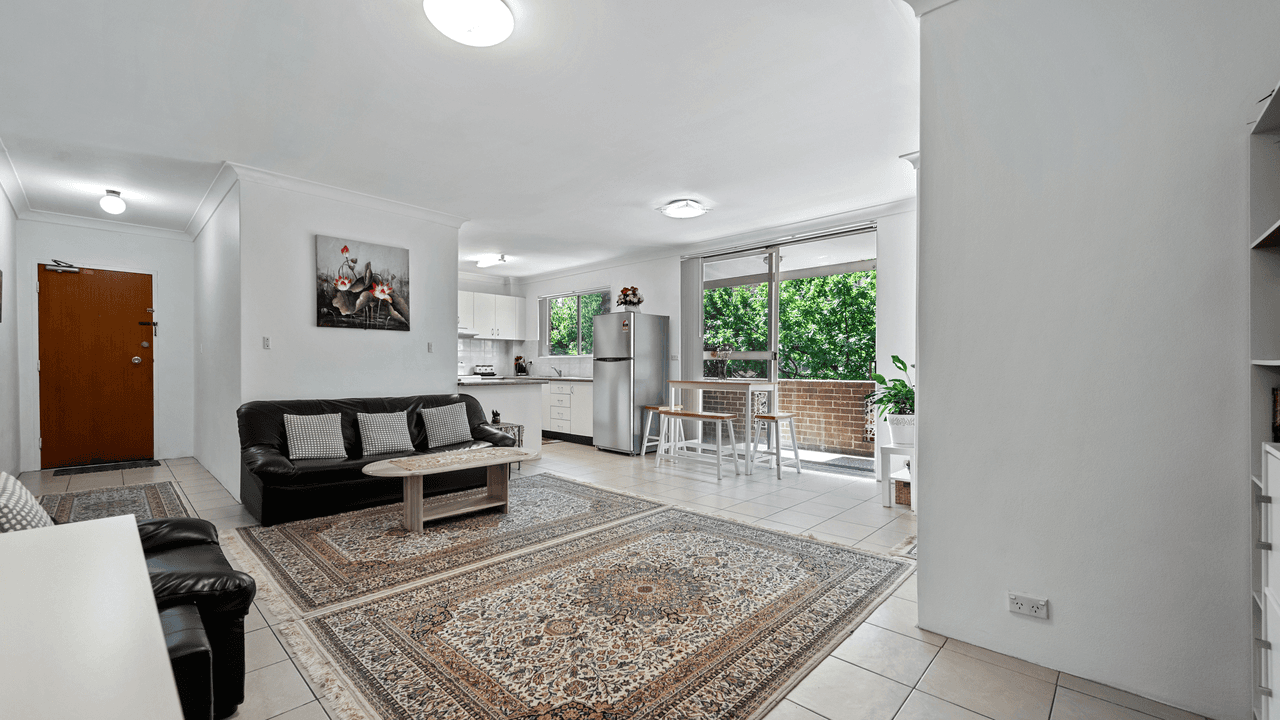 1/45 Bathurst Street, LIVERPOOL, NSW 2170