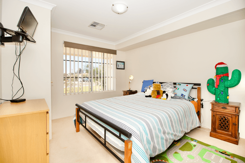 2 Erskine Way, BALDIVIS, WA 6171