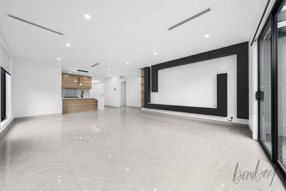 10 Poyner Circuit, MICKLEHAM, VIC 3064