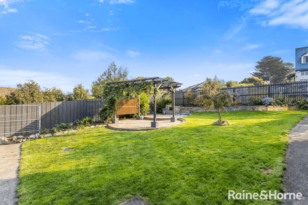 23 Aldinga Street, BLACKMANS BAY, TAS 7052