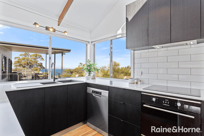 23 Aldinga Street, BLACKMANS BAY, TAS 7052