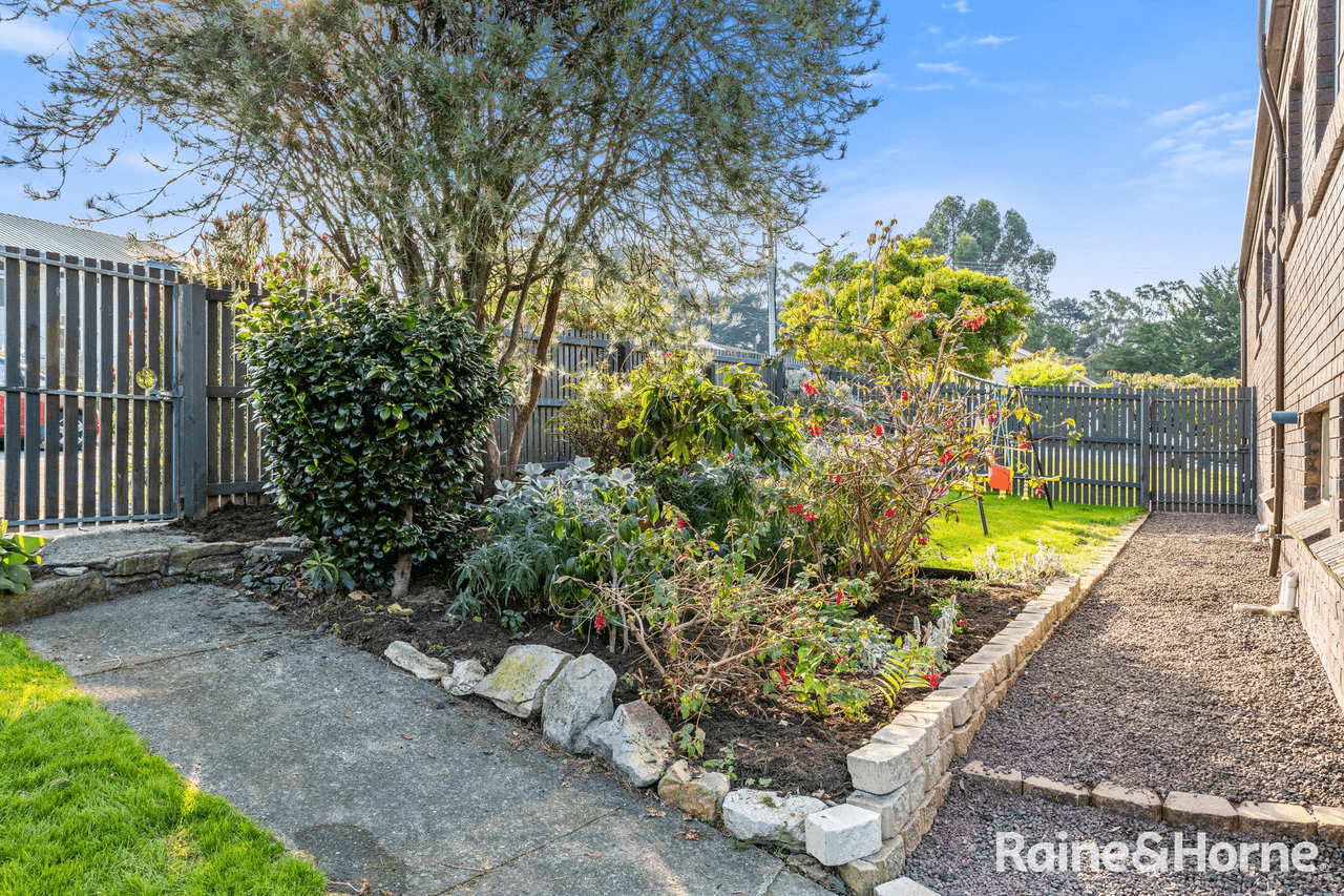 23 Aldinga Street, BLACKMANS BAY, TAS 7052