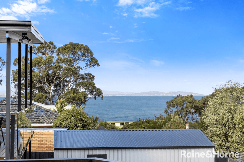 23 Aldinga Street, BLACKMANS BAY, TAS 7052