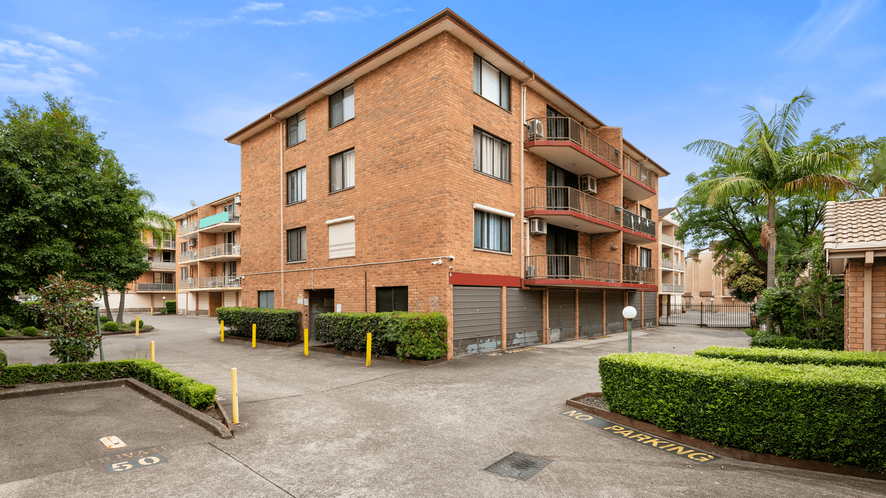 127/2  Riverpark Drive, LIVERPOOL, NSW 2170