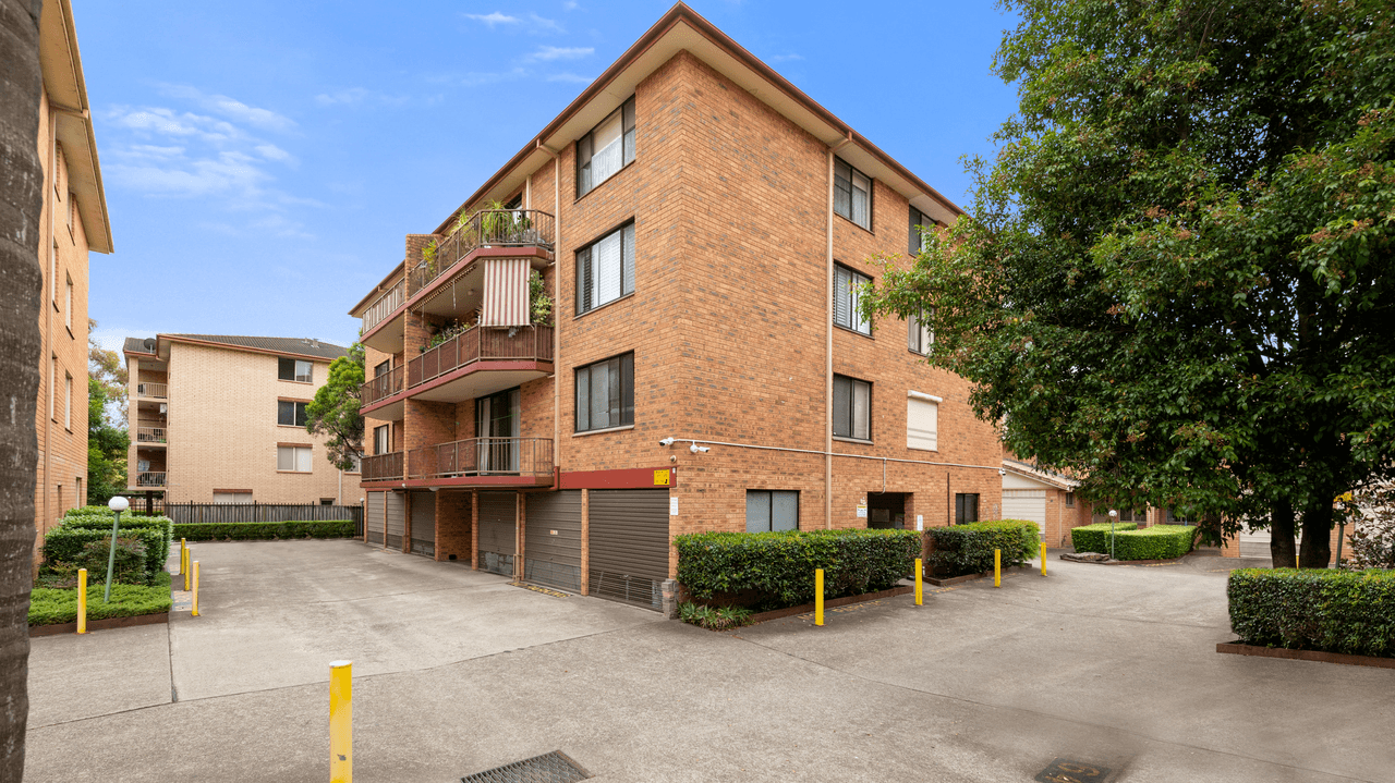 127/2  Riverpark Drive, LIVERPOOL, NSW 2170