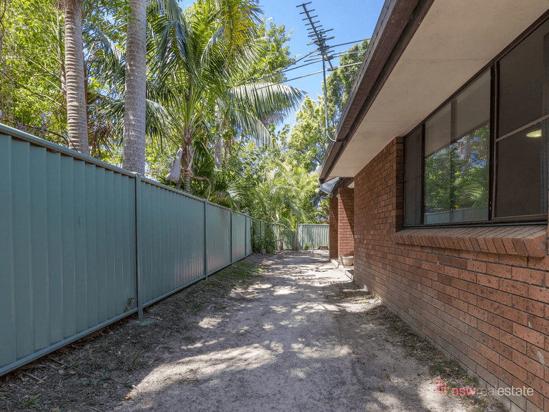 2/4 Robert Garrett Street, COFFS HARBOUR, NSW 2450