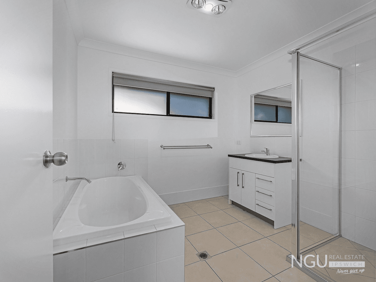 62 Sarah Drive, Yamanto, QLD 4305