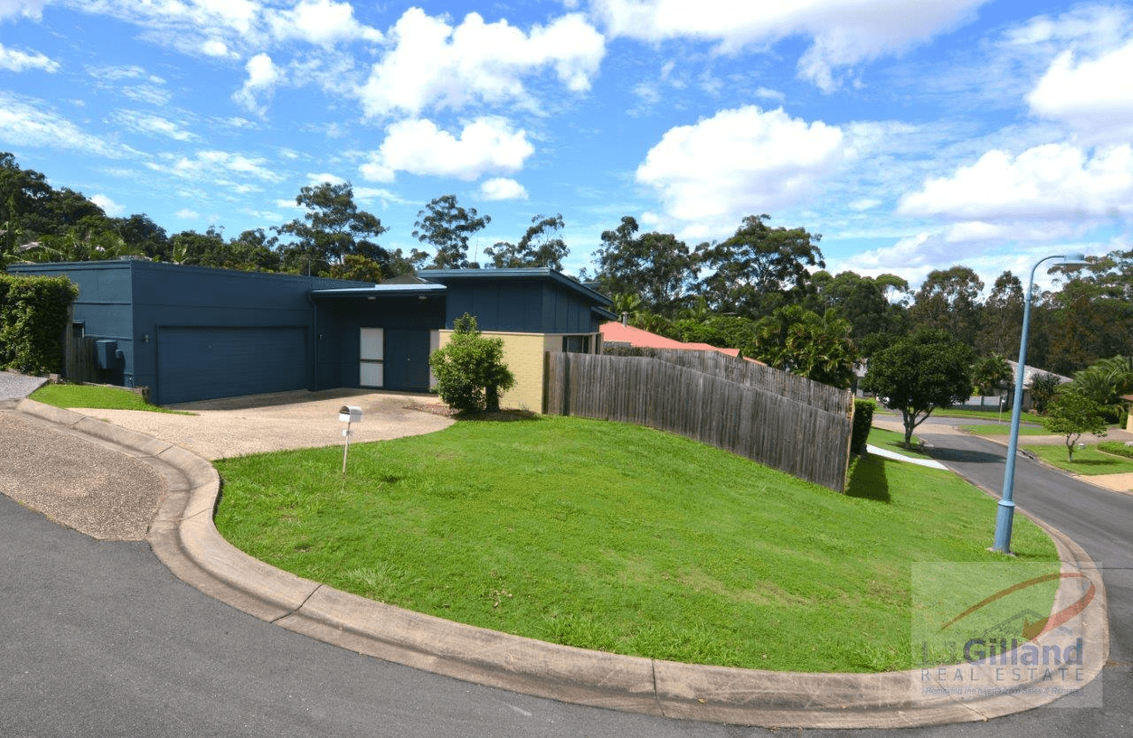 4 Bonica Court, EATONS HILL, QLD 4037