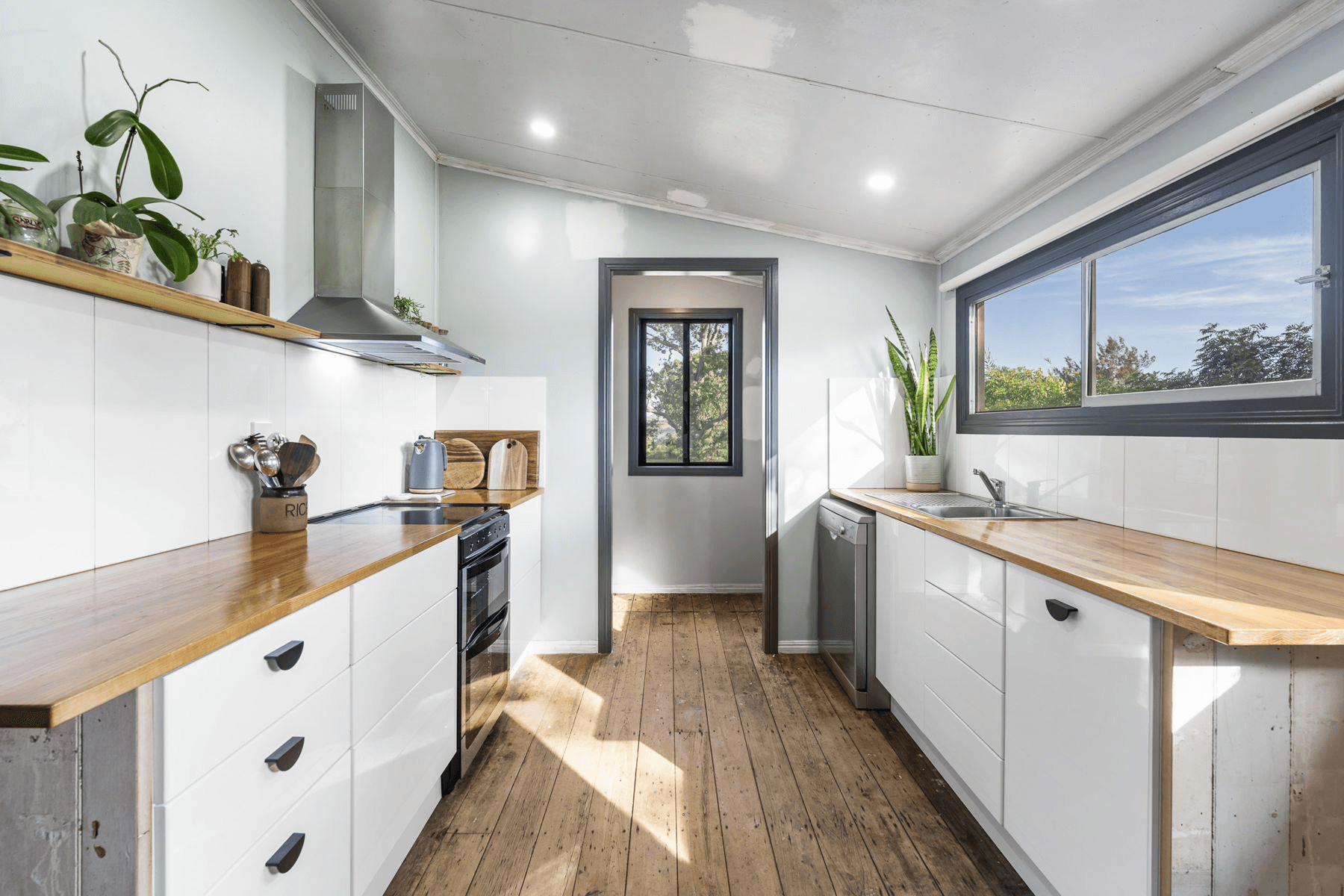 39 Railway Street, HELIDON, QLD 4344
