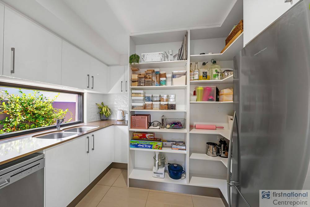 30 Cayman Drive, Clear Island Waters, QLD 4226