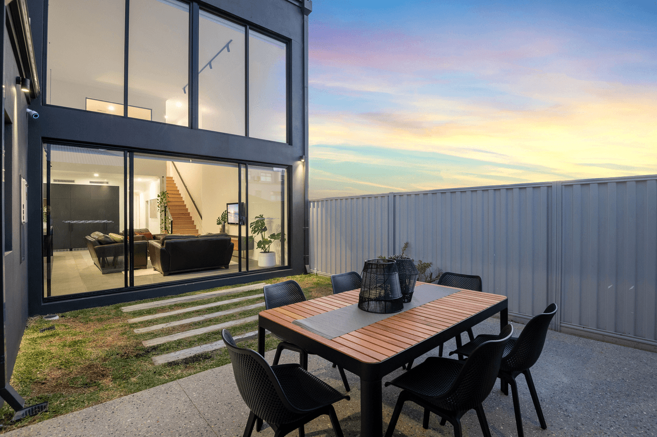 26 Surada Street, NORTH COOGEE, WA 6163