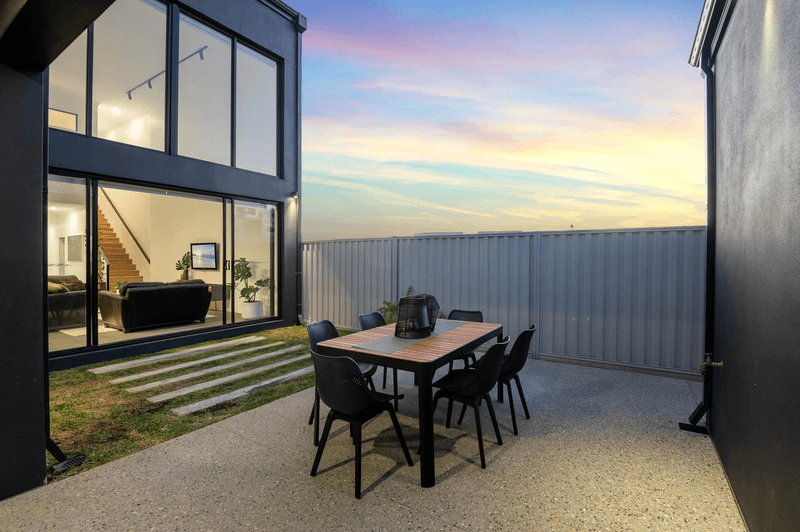 26 Surada Street, NORTH COOGEE, WA 6163