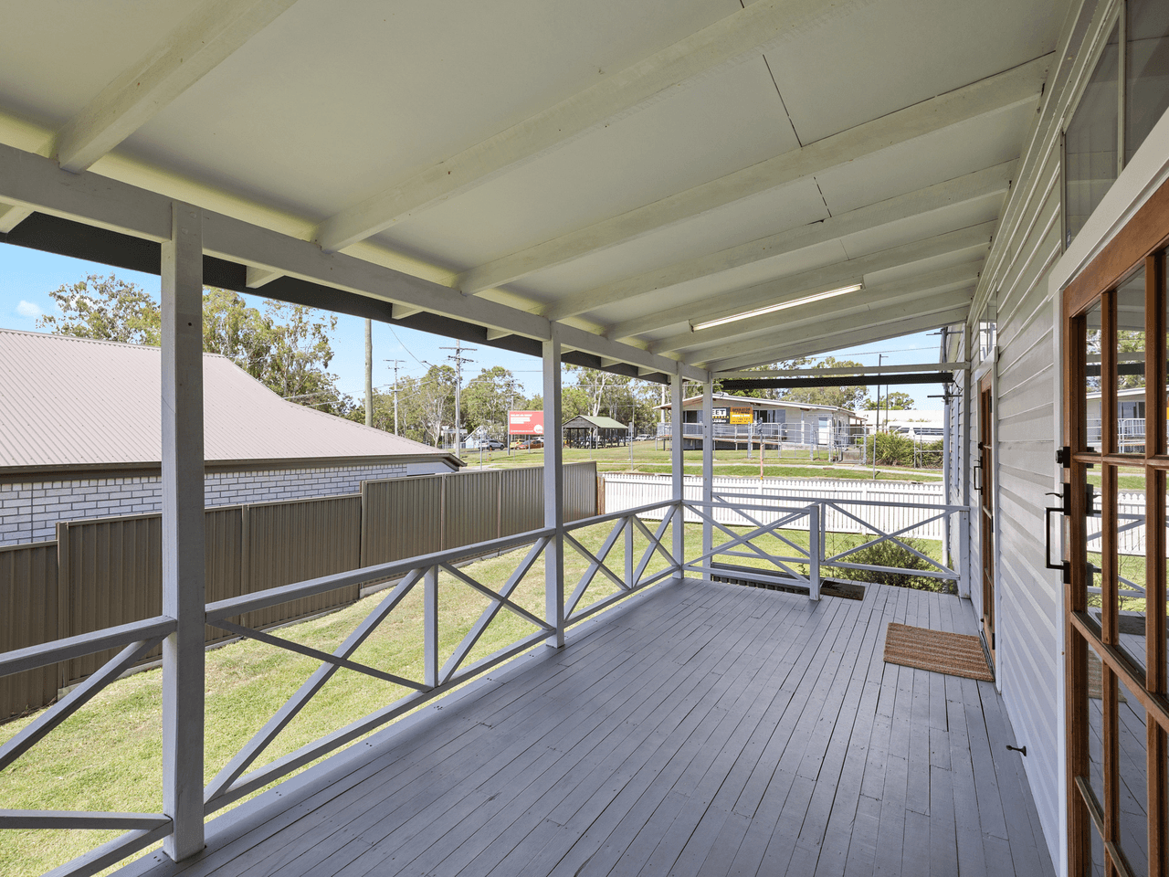 16 River Road, BUNDAMBA, QLD 4304