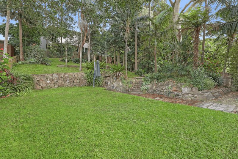 34 Woodlawn Avenue, MANGERTON, NSW 2500