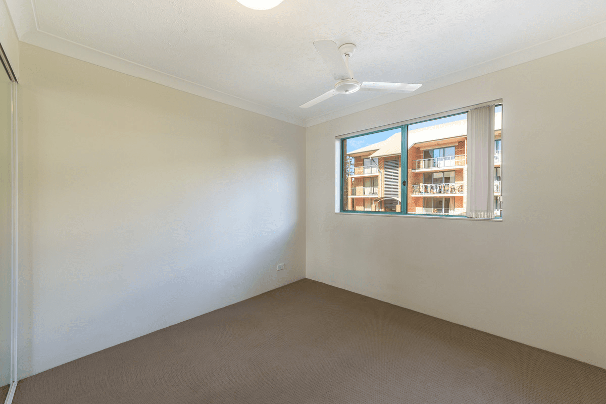 18/45 Pohlman Street, SOUTHPORT, QLD 4215