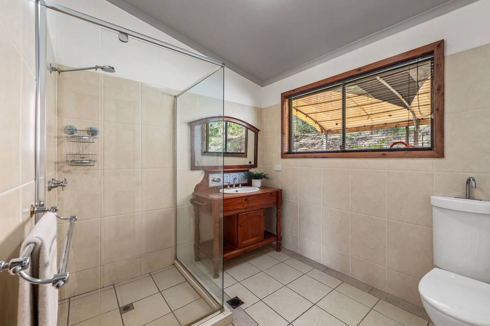 40 Berghofer Drive, WITHCOTT, QLD 4352
