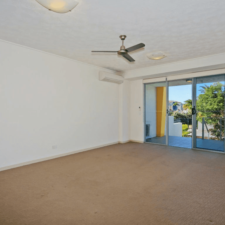 123/64 Sickle Avenue, HOPE ISLAND, QLD 4212