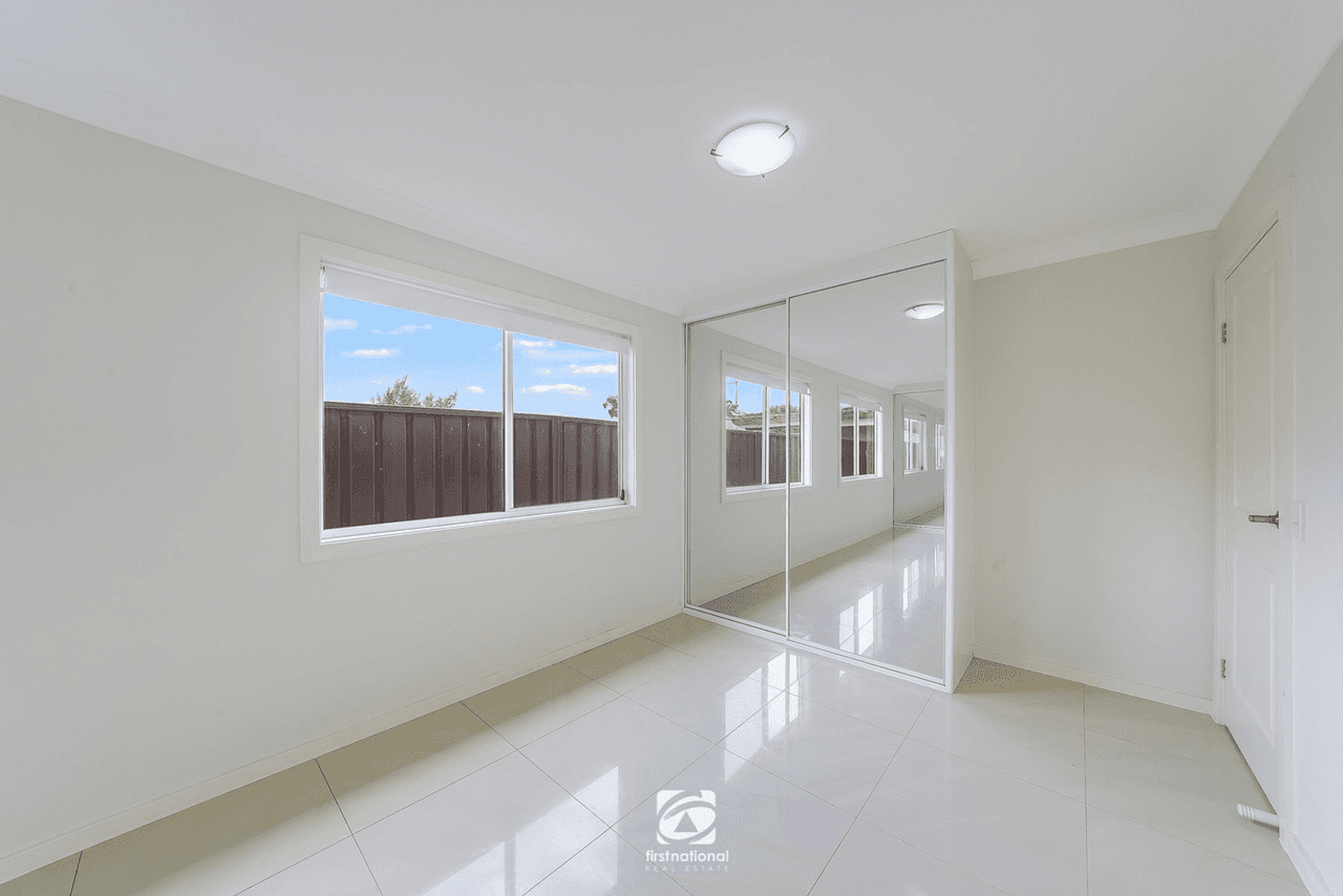 4 & 4A Fishburn Place, NARELLAN, NSW 2567