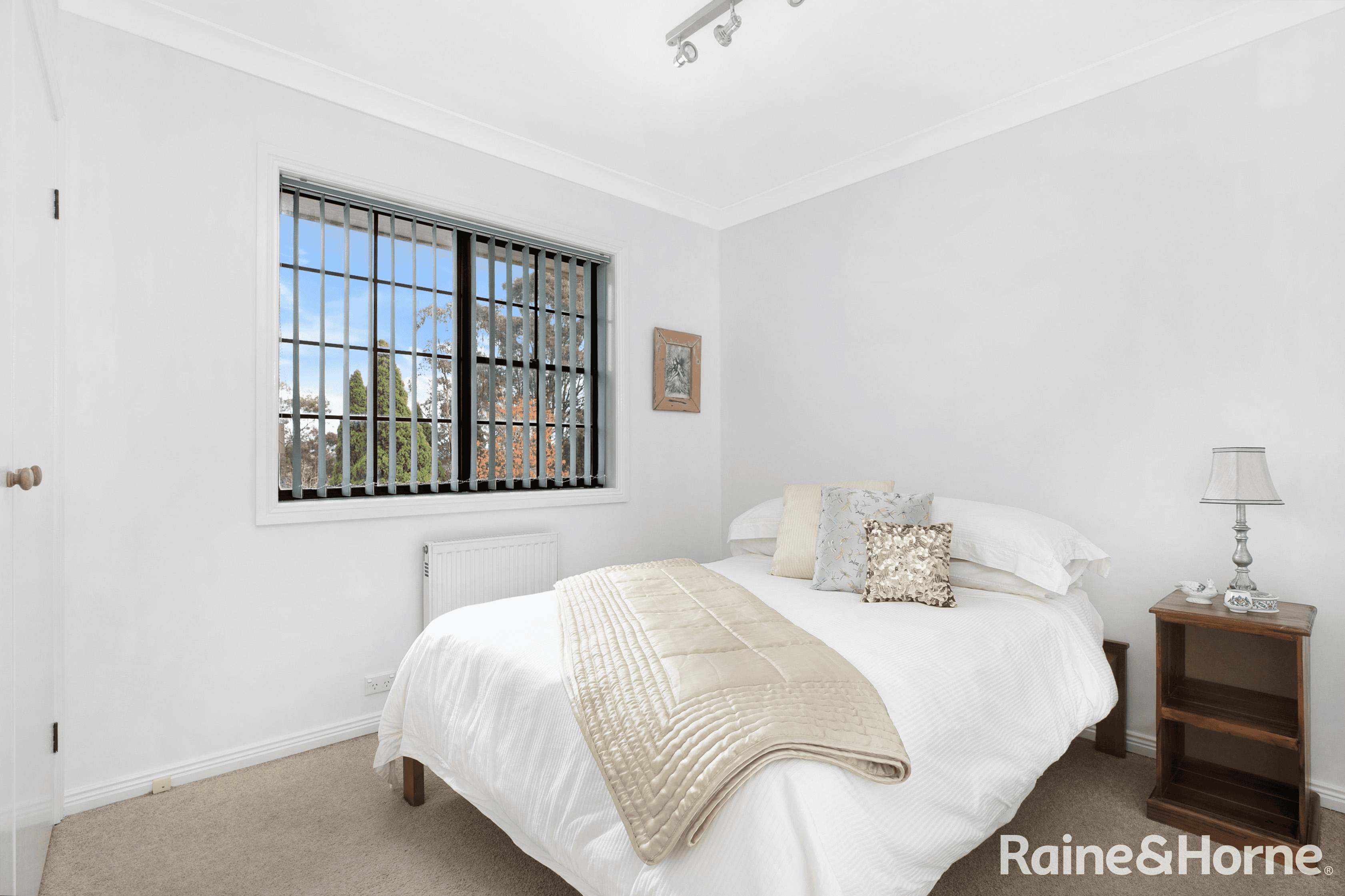 17 Oaklands Street, MITTAGONG, NSW 2575